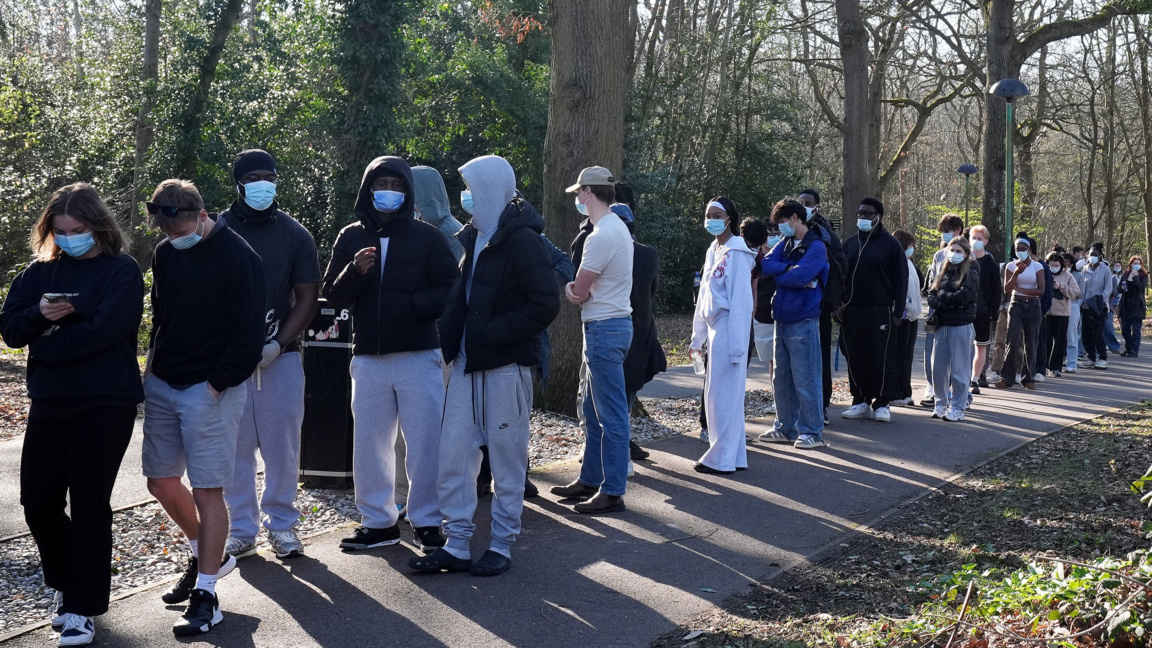 Какво стои зад огнището на менингит във ...