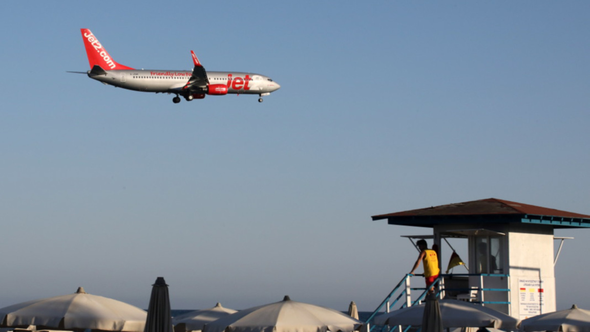 Опасения за туристическия сезон и в Кипъ...